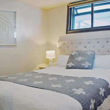 City Fringe Apartment With Sky Tower And City Views Auckland Eksteriør bilde