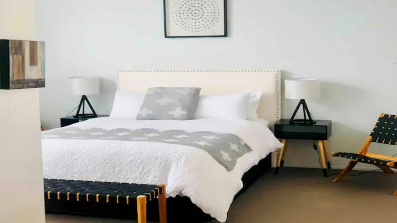 City Fringe Apartment With Sky Tower And City Views Auckland Eksteriør bilde